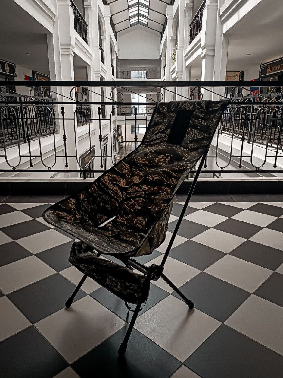 IS-08 Tactical Chair Two