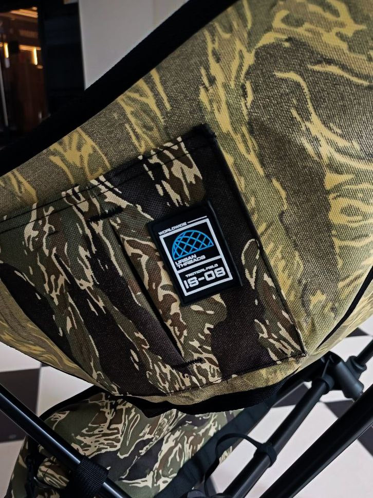 IS-08 Tactical Chair Two